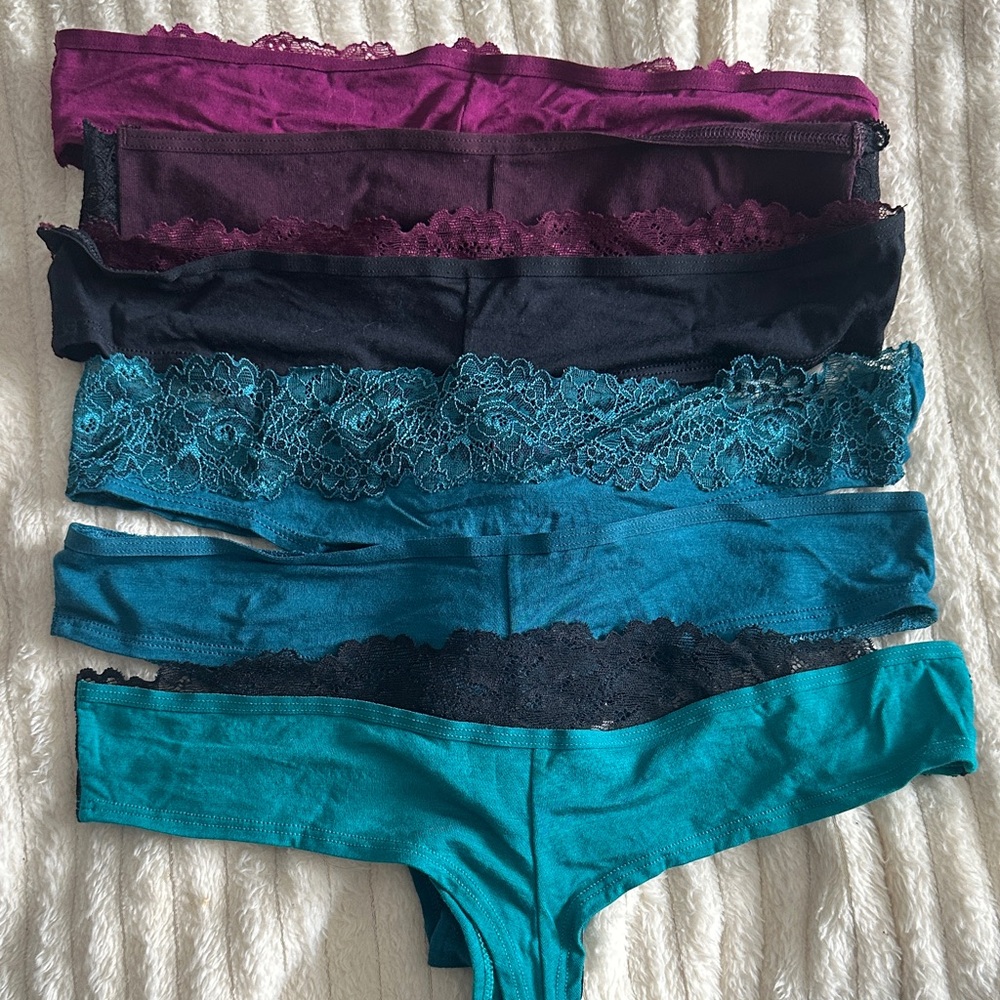 6 thong bundle - Picture 3 of 3